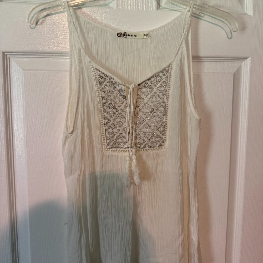 Pretty red tank colorful top with white lace on shoulders in Medium